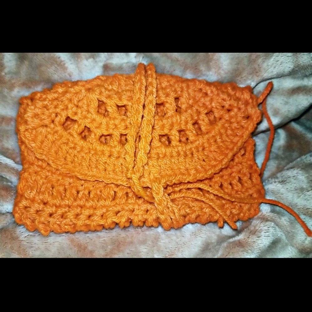 Small crochet handbag, tarot card bag, wallet.